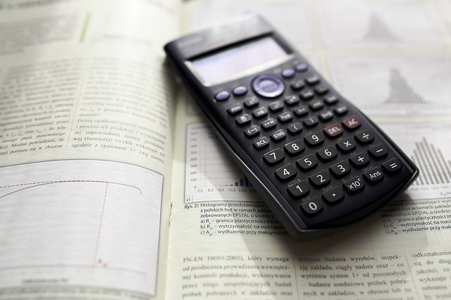 calculator 791831 640
